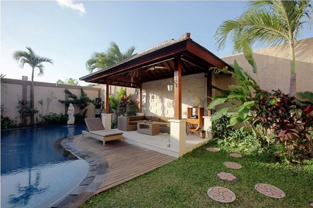 Maxwell Legian Villa Chambre photo