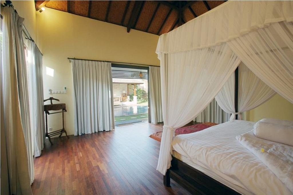Maxwell Legian Villa Chambre photo